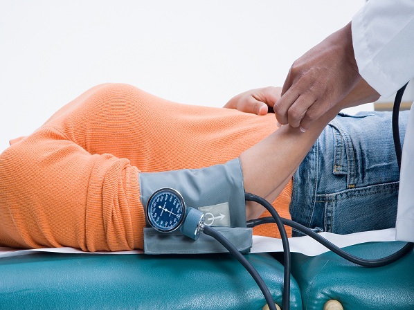 10 señales en tu cuerpo que dejó la maternidad - 8: Alta presión o preclampsia